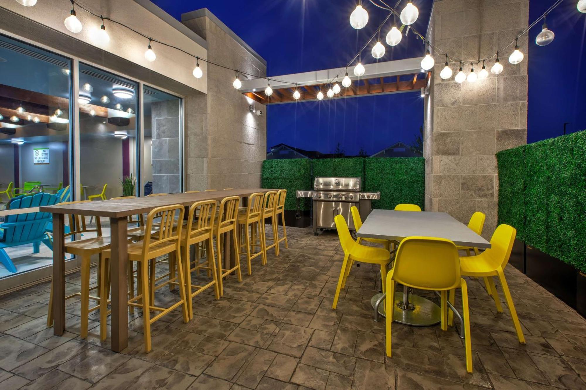 Home2 Suites By Hilton Grand Rapids South Byron Center エクステリア 写真